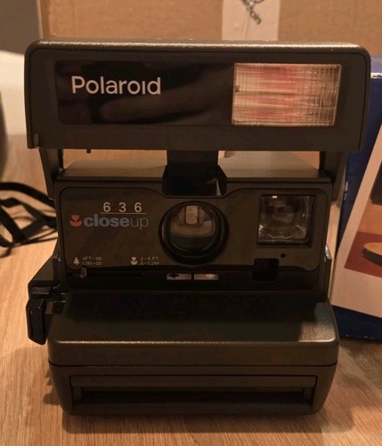 Polaroid 636 close - close, up
