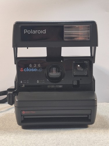 Polaroid 636 close - close, up