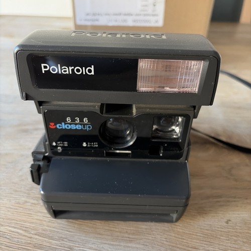 Polaroid close 636 typ - close,